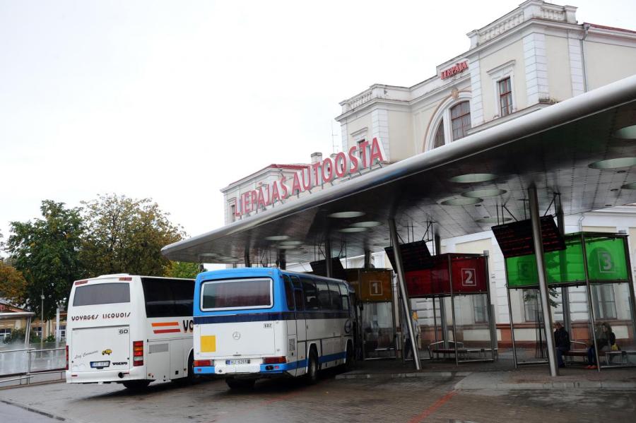 Скандал: в провинции некому водить автобусы, рейсы отменяются