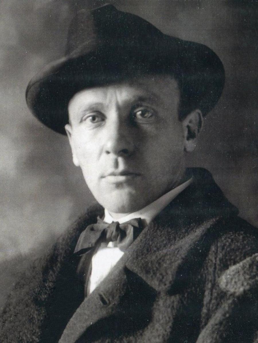 Михаил Булгаков в конце 1920–х. (фото предоставлены Борисом Равдиным) Михаил Булгаков в конце 1920–х. (фото предоставлены Борисом Равдиным)